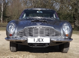 Aston Martin for wedding hire in Winchester